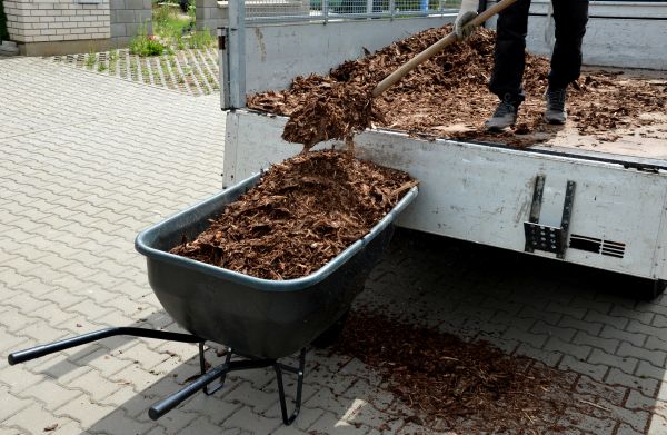 Bulk Mulch Delivery in Auburn