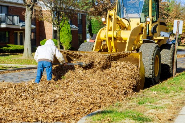 Mulch Hauling in Auburn