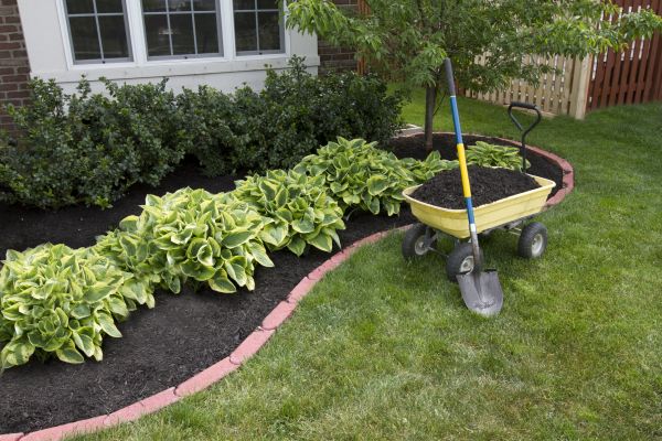 Landscape Mulching in Auburn