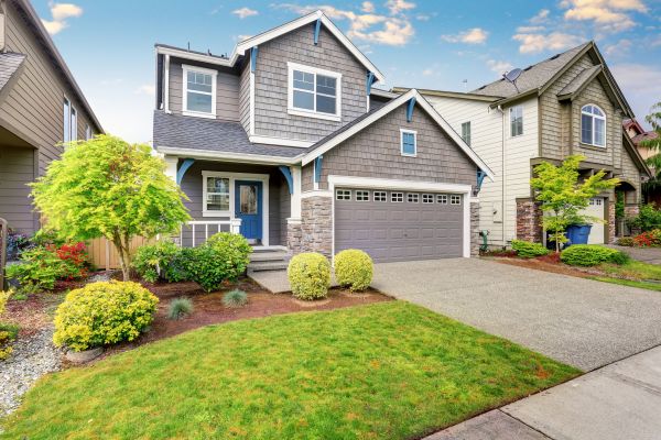 Curb Appeal Landscaping in Auburn